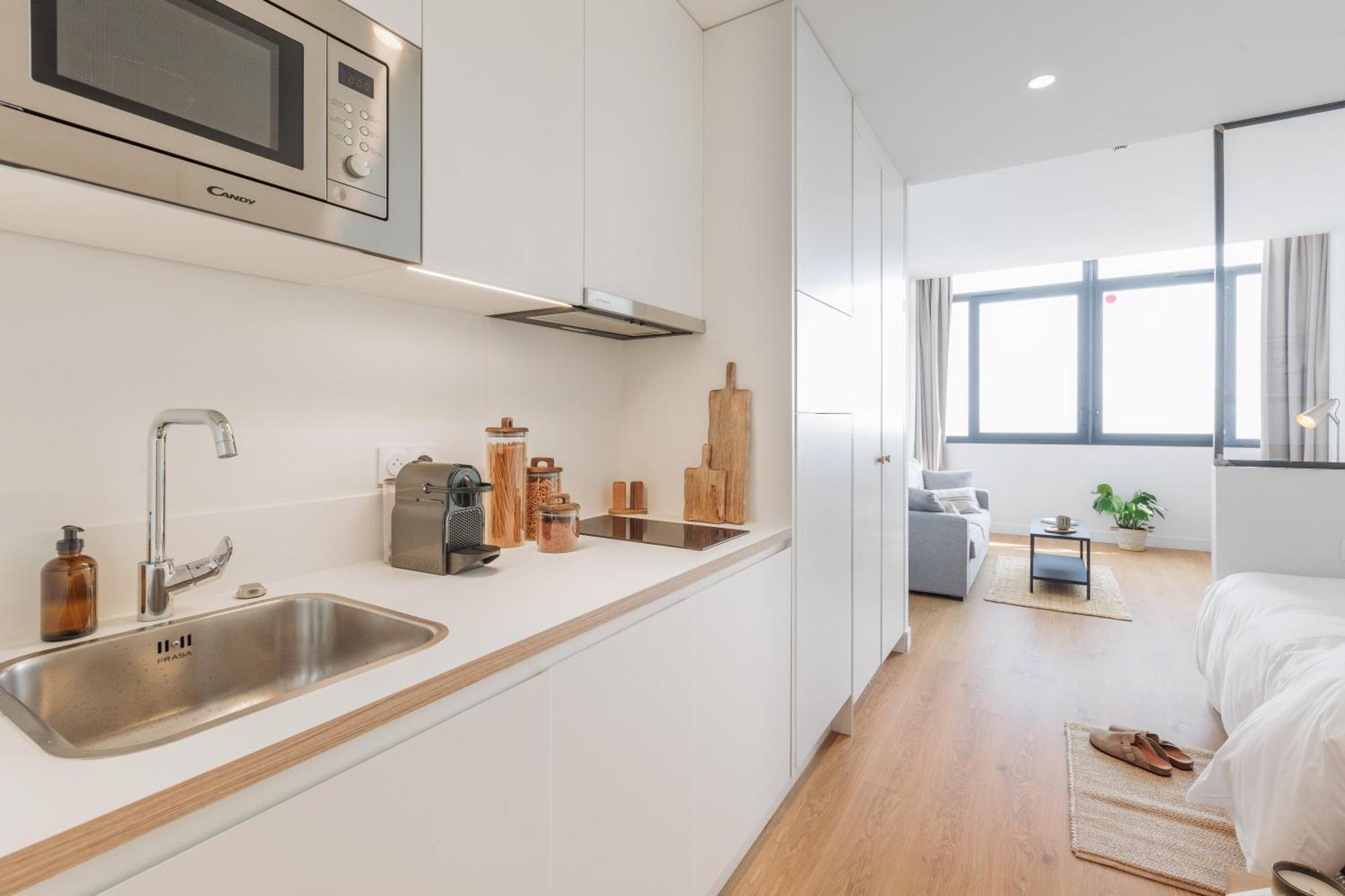 The Babel Community Hotel - Grenoble Bastille Bagian luar foto