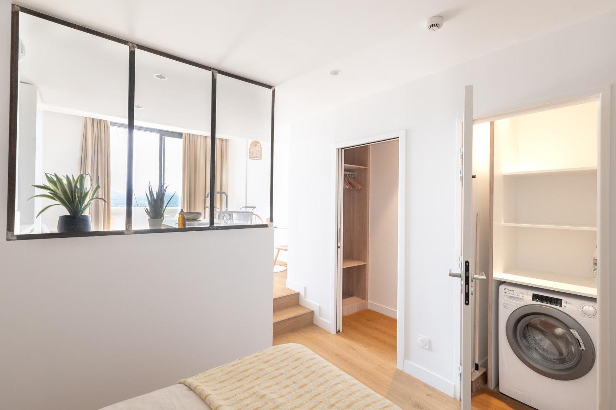 The Babel Community Hotel - Grenoble Bastille Bagian luar foto