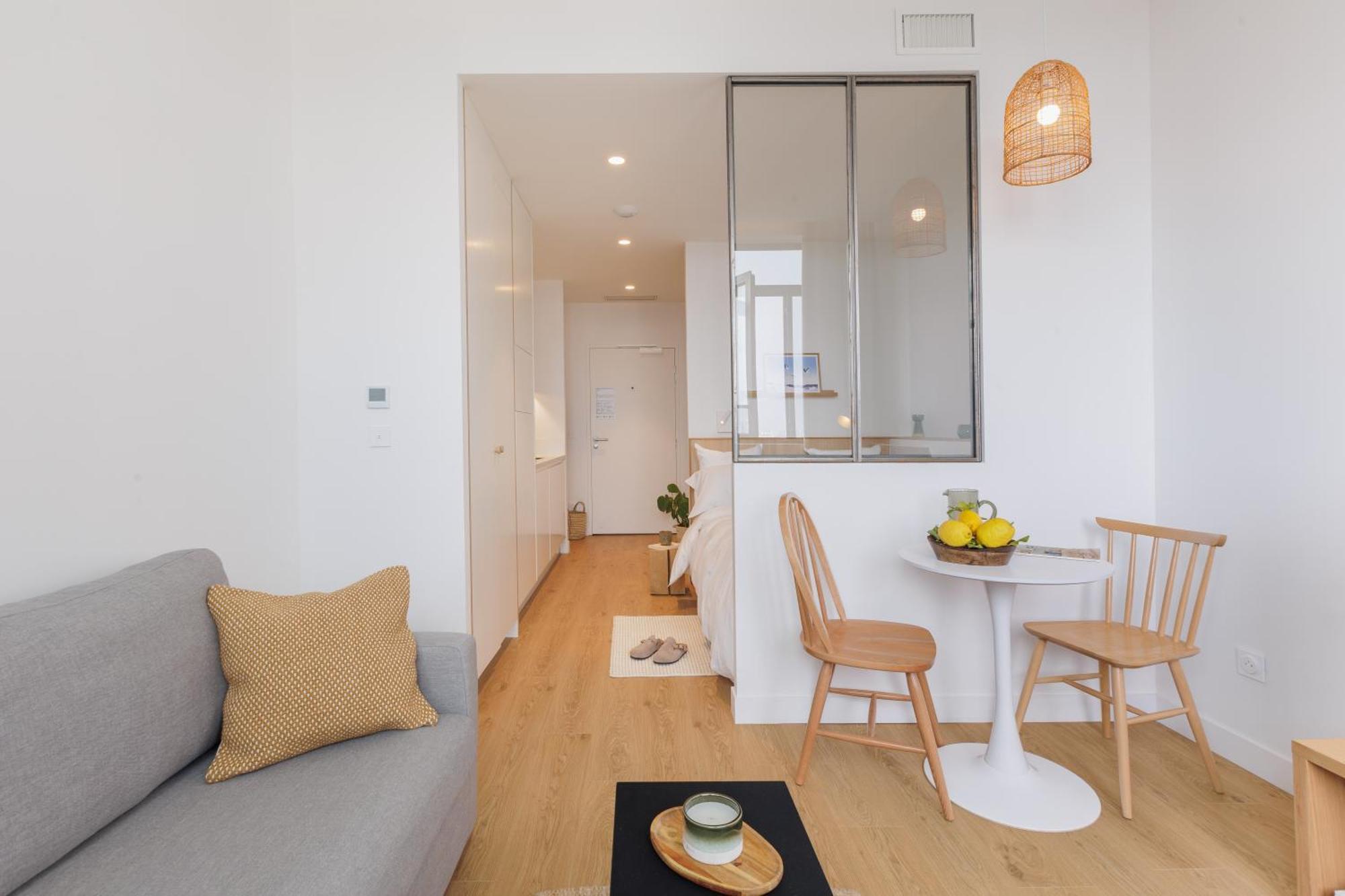 The Babel Community Hotel - Grenoble Bastille Bagian luar foto